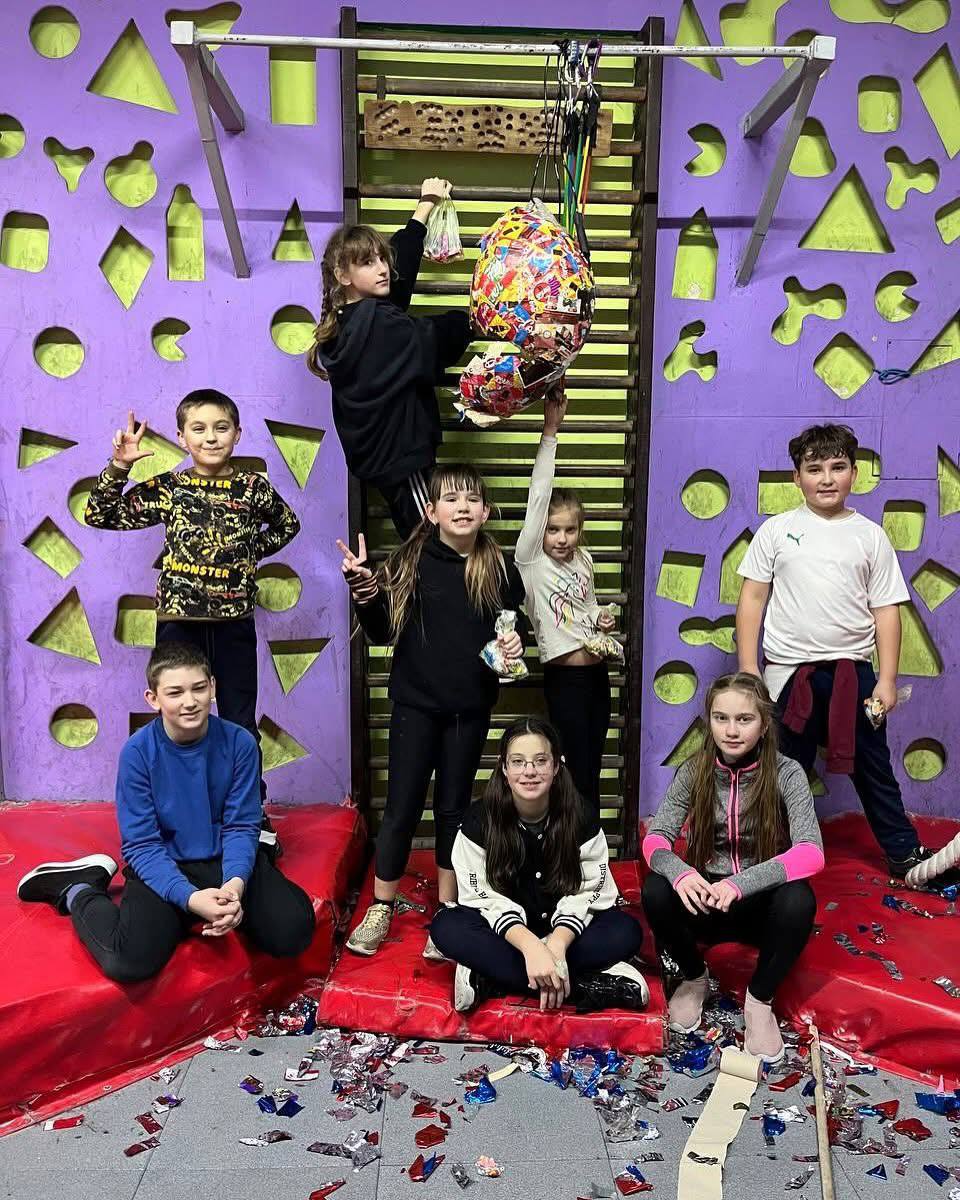 День народження на скеледромі